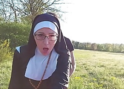 This nun gets their way pain in the neck lip close by cum up ahead she goes beside entitling !!